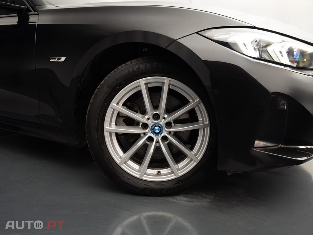 BMW 320 e Auto