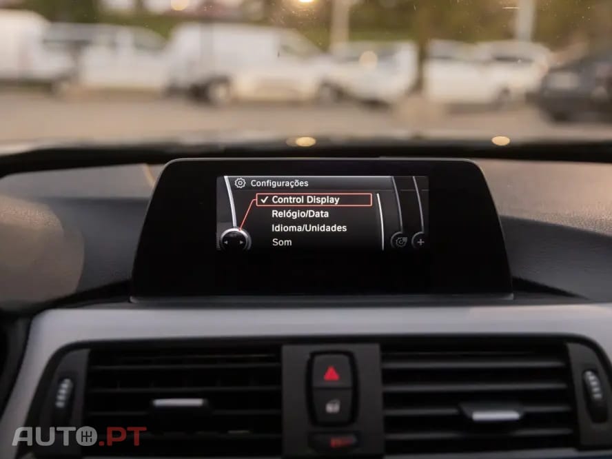 BMW 318 Touring Pack M