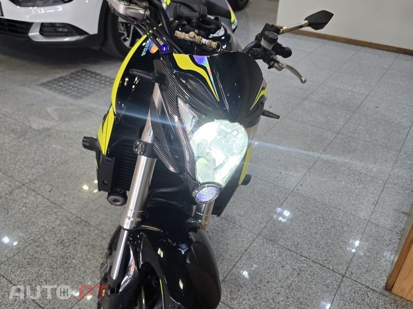Honda CB black edition