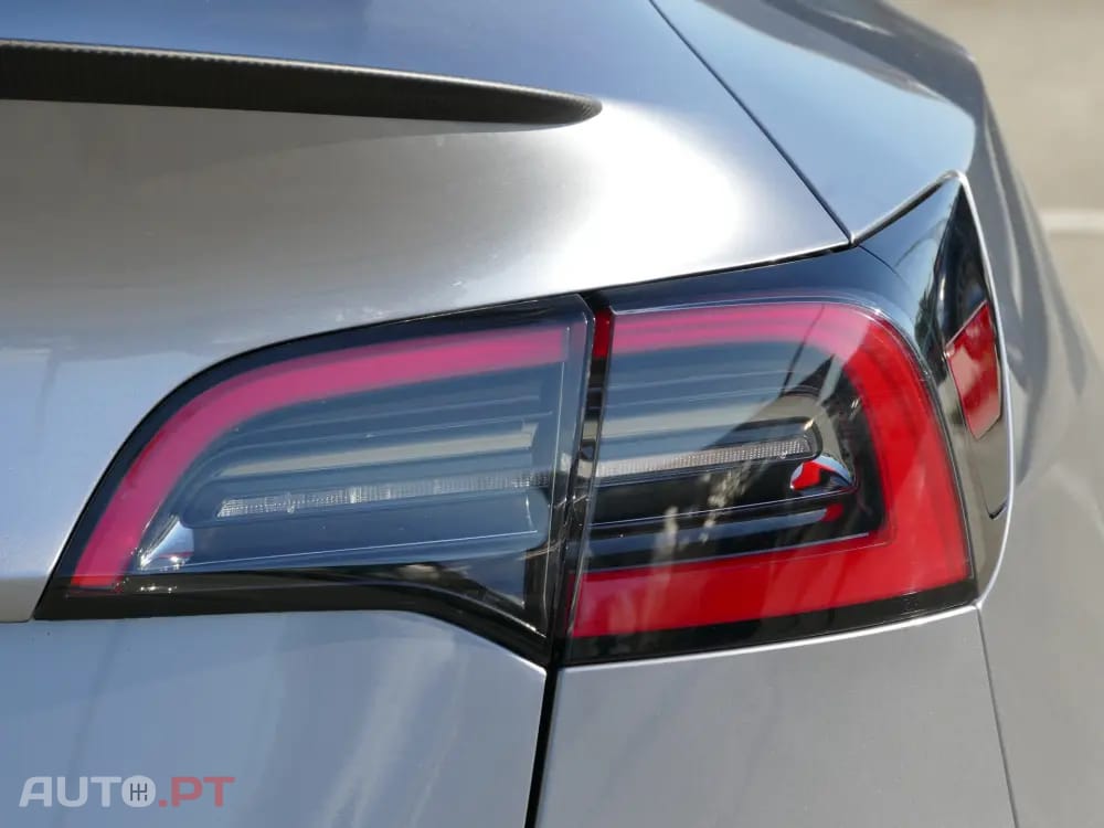 Tesla Model Y Performance Tração Integral