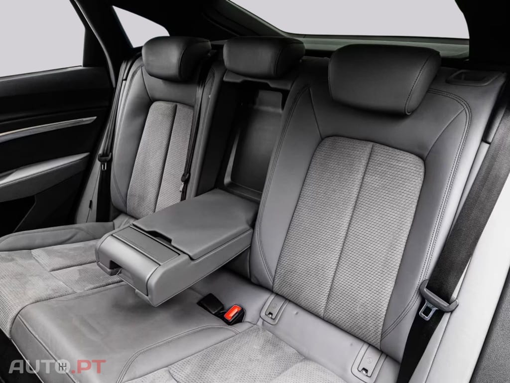 Audi E-Tron 55 Quattro S LINE I.V.A DEDUTIVEL 