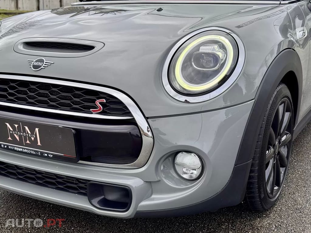 MINI Cooper Cooper SD Auto
