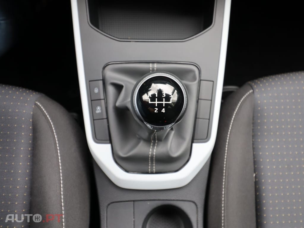 SEAT Arona 1.0 TSI Style — fotografia 14
