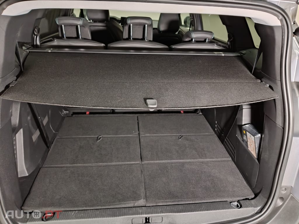Peugeot 5008 1.5 BlueHDi Allure 7Lug.