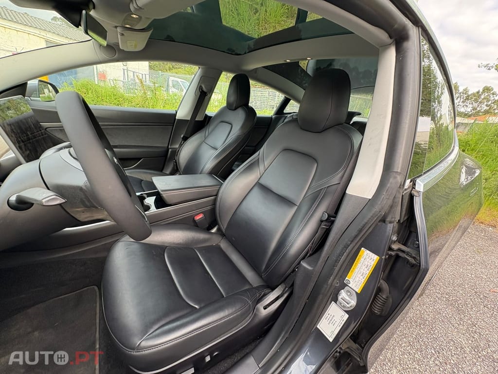 Tesla Model 3 Standard Range Plus RWD
