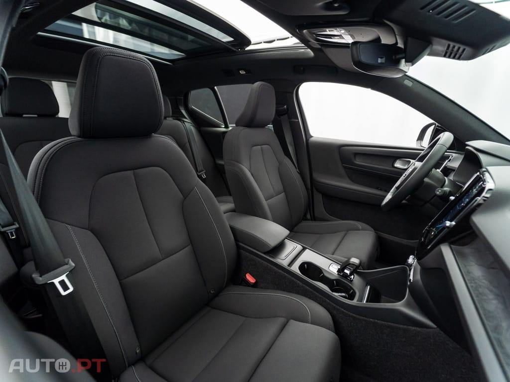 Volvo EX40 82 kWh Single Motor Extended Range Core