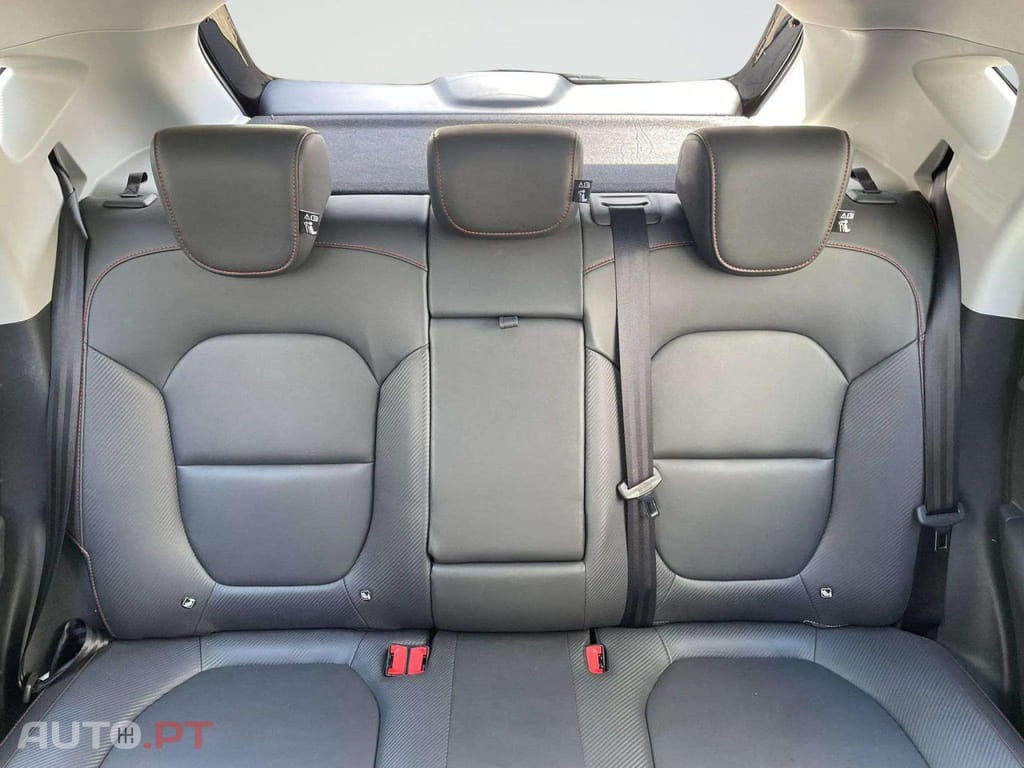 MG ZS EV 72.6 kWh Luxury OBC 11 KW