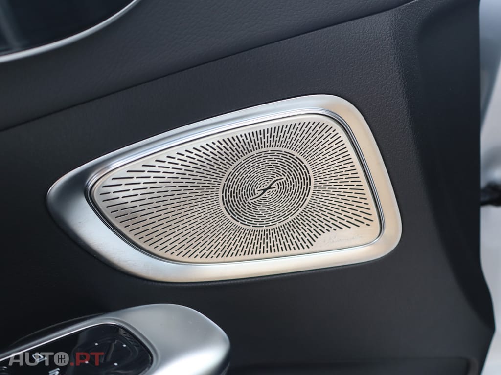 Mercedes-Benz C 300 e AMG Line