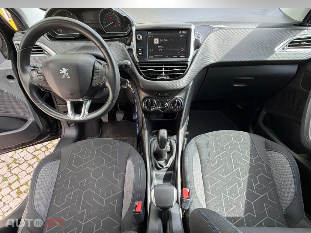 Peugeot 2008 1.2 PureTech Style