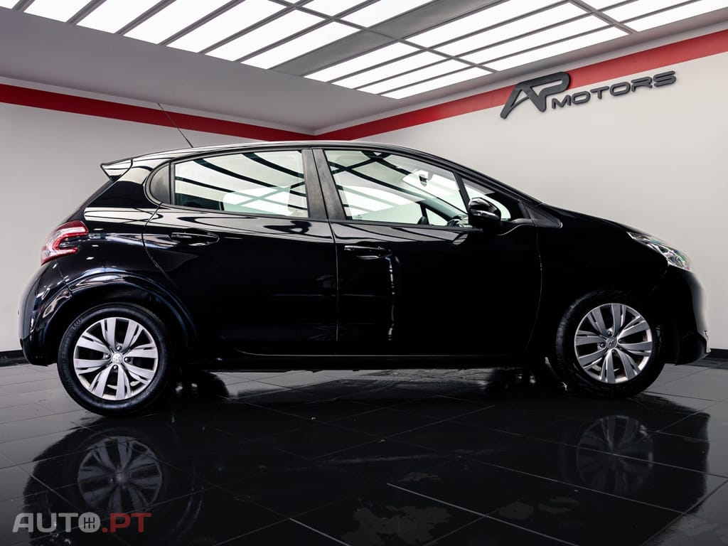 Peugeot 208 1.6 e-HDi Active