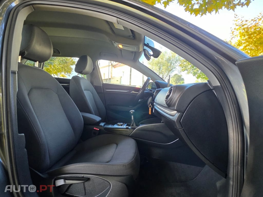 Audi A3 Sportback 1.6 TDI S-line