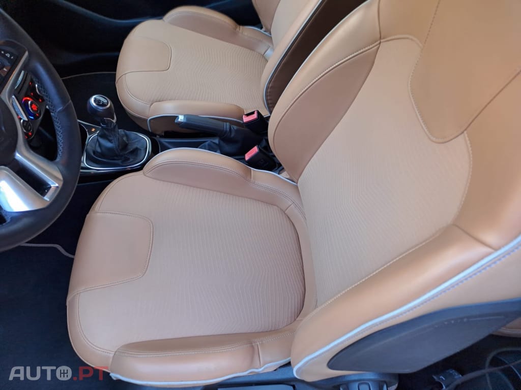 Opel Adam 1.0 T Rocks