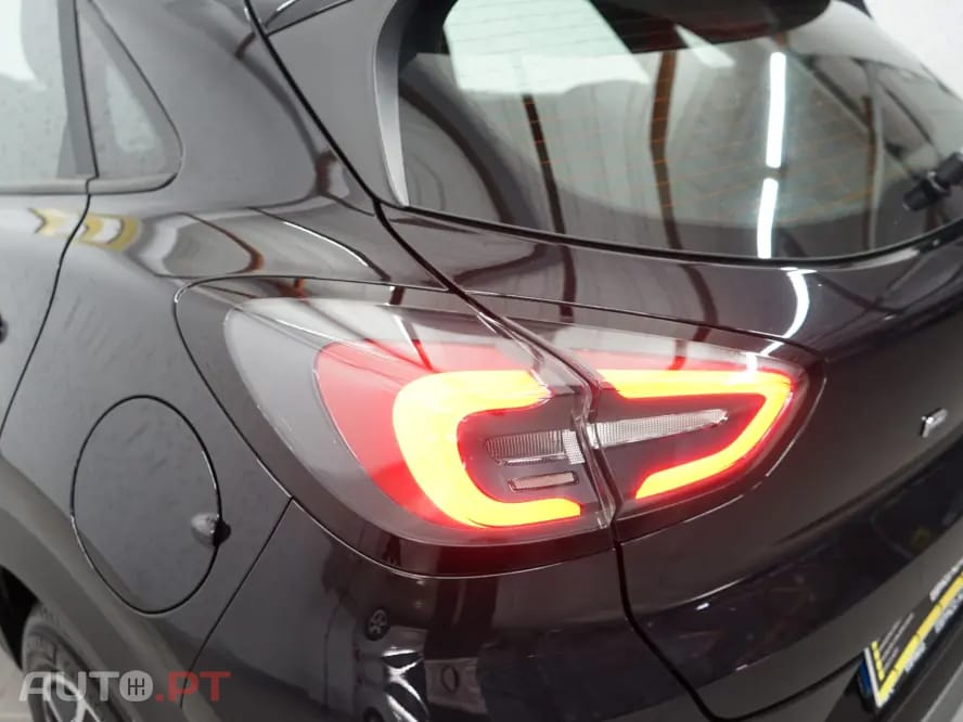 Ford Puma 1.0 EcoBoost Hybrid TITANIUM