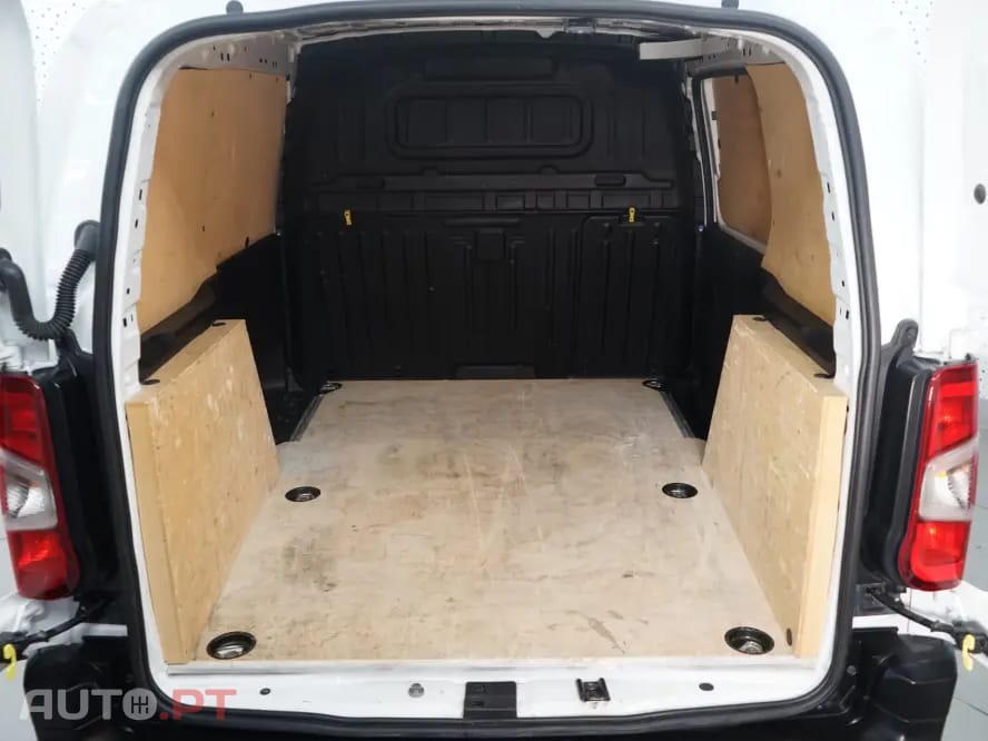 Peugeot Partner 1.5 Blue-HDI Asphalt L1 EAT8