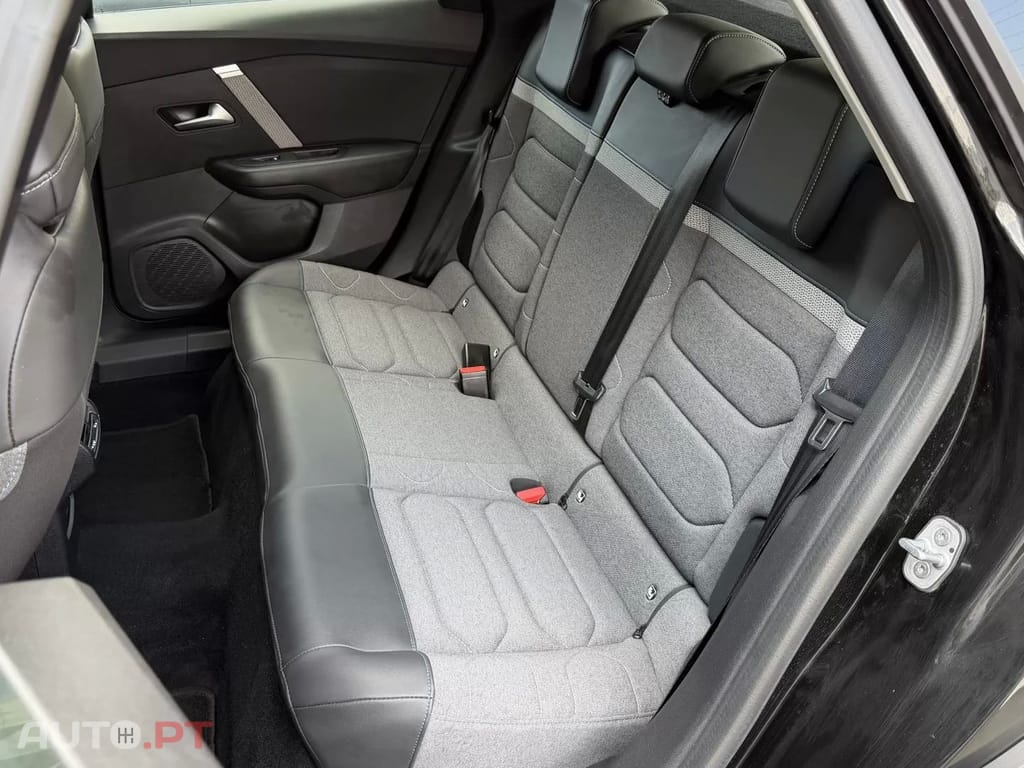 Citroën C4 1.5 BlueHDi Feel Pack — fotografia 12