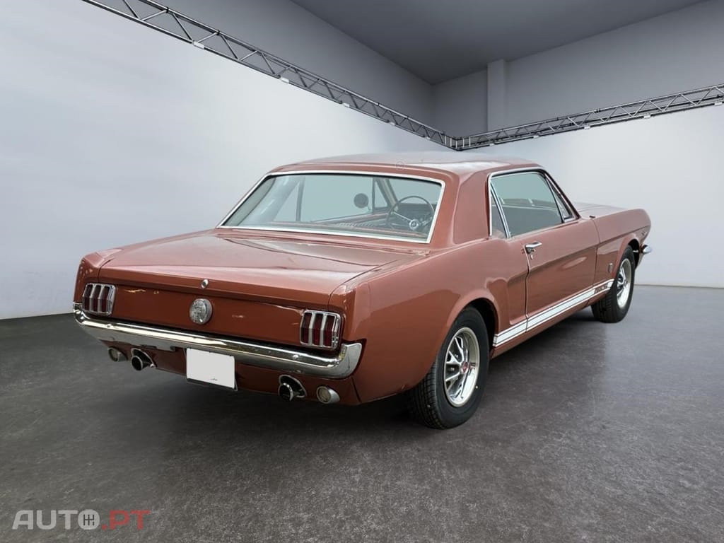 Ford Mustang V8 GT