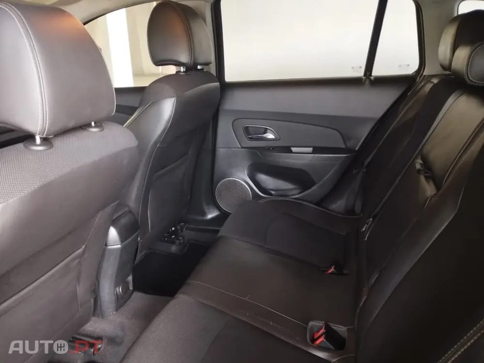 Chevrolet Cruze 1.7 VCDi LT