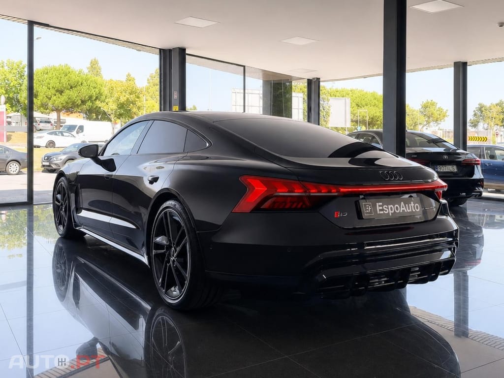 Audi RS E-Tron GT quattro