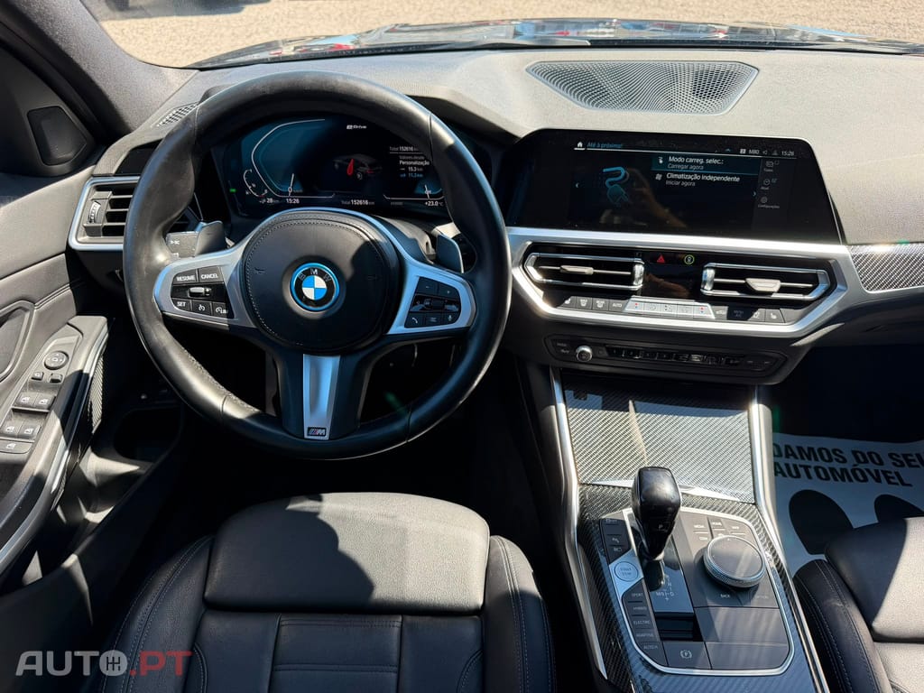 BMW 330 e Touring Pack M Auto