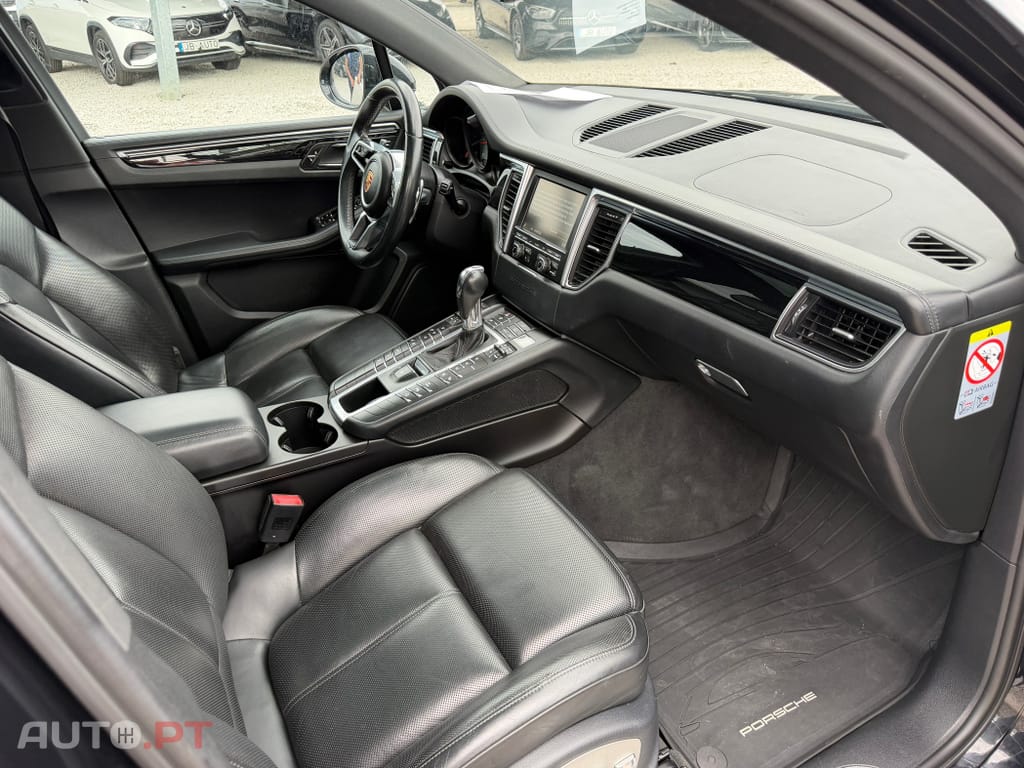 Porsche Macan S