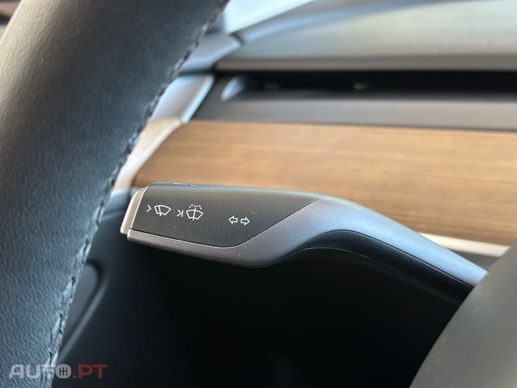 Tesla Model 3 Long-Range Dual Motor AWD