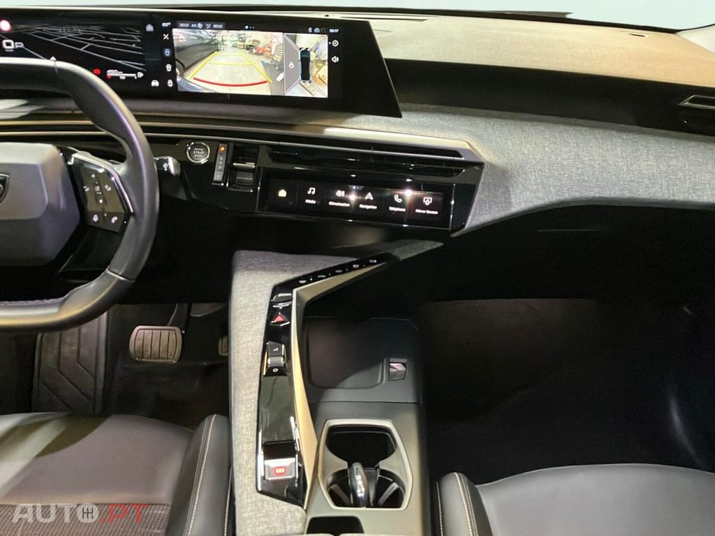 Peugeot 3008 1.2 Hybrid Allure e-DCS6