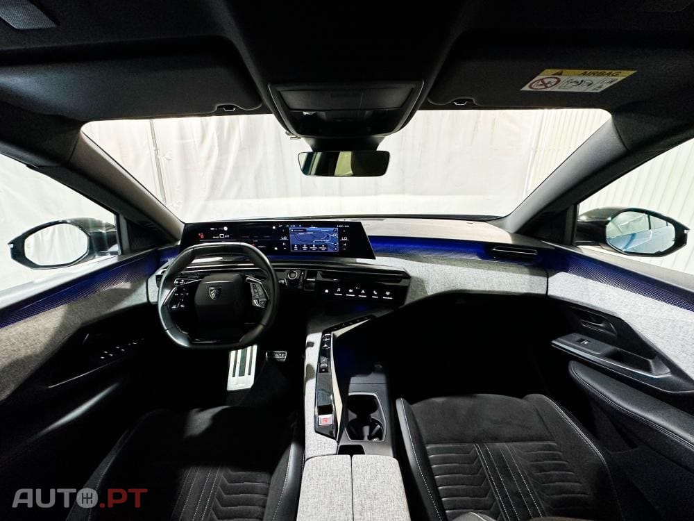 Peugeot E-3008 73 kWh GT