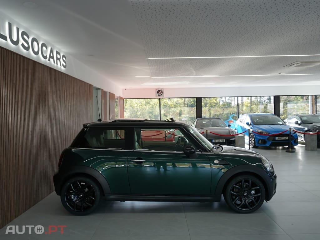 MINI Cooper Cooper D