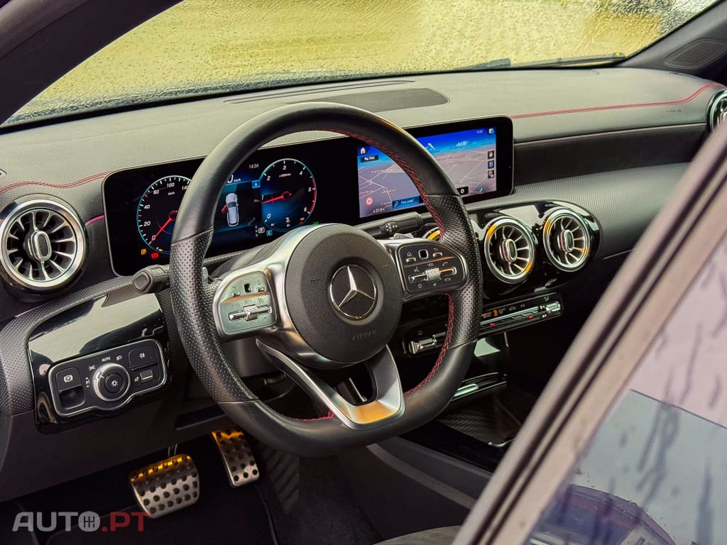 Mercedes-Benz CLA 220 d Shooting Brake AMG Line Aut.