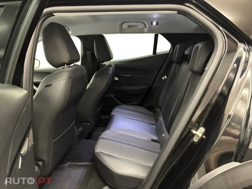 Peugeot 2008 1.5 BlueHDi Allure Pack EAT8