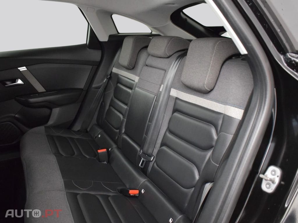 Citroen C4 1.5 BlueHDi Shine EAT8