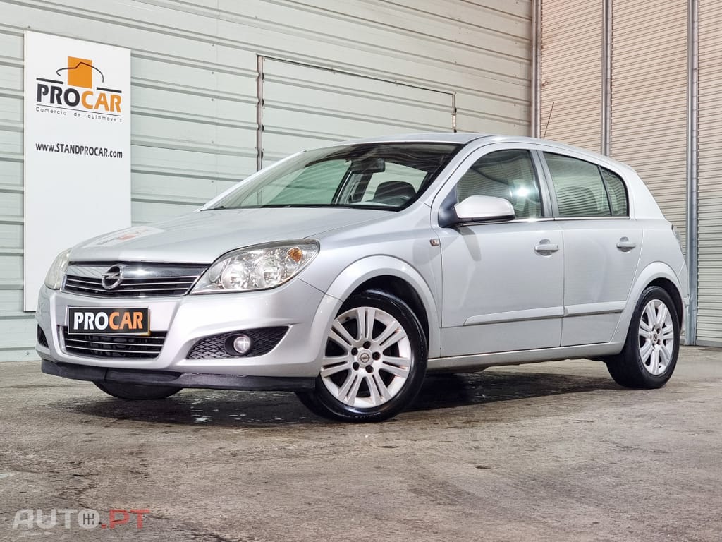 Opel Astra 1.7 CDTi Cosmo