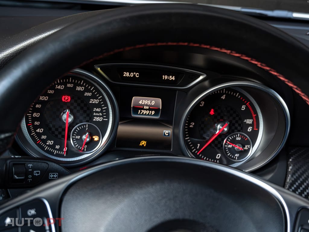 Mercedes-Benz A 180 d AMG Line
