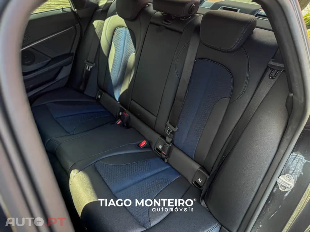 BMW 218 i Pack Desportivo M