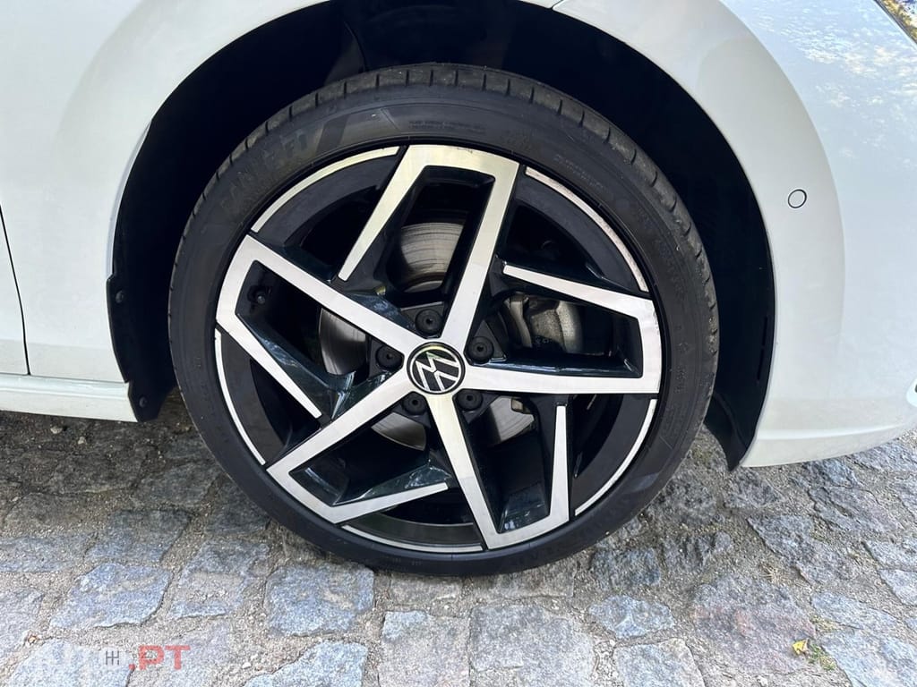 Volkswagen Golf 1.4 TSI e-Hybrid DSG