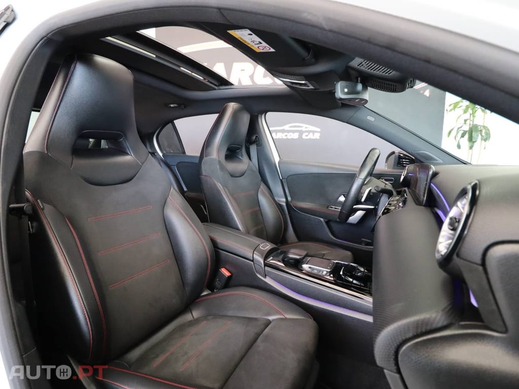 Mercedes-Benz A 250 e 8G-DCT AMG Line
