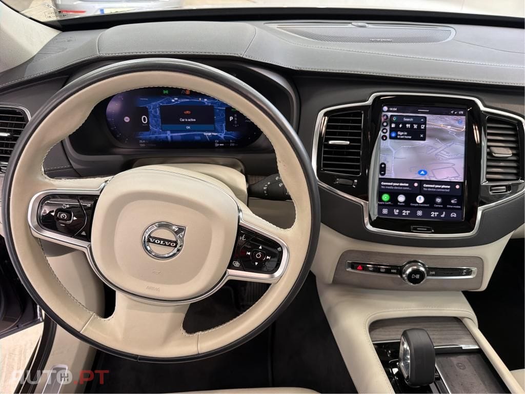 Volvo XC90 2.0 T8 PHEV Plus Dark AWD
