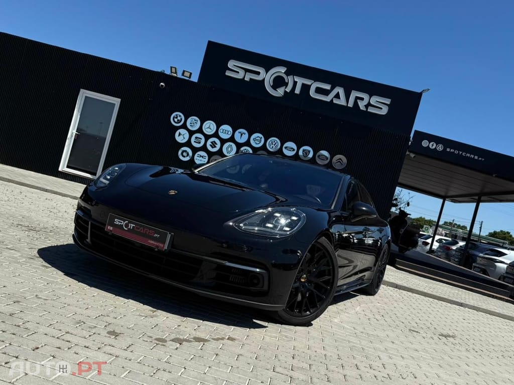 Porsche Panamera 4 E-Hybrid