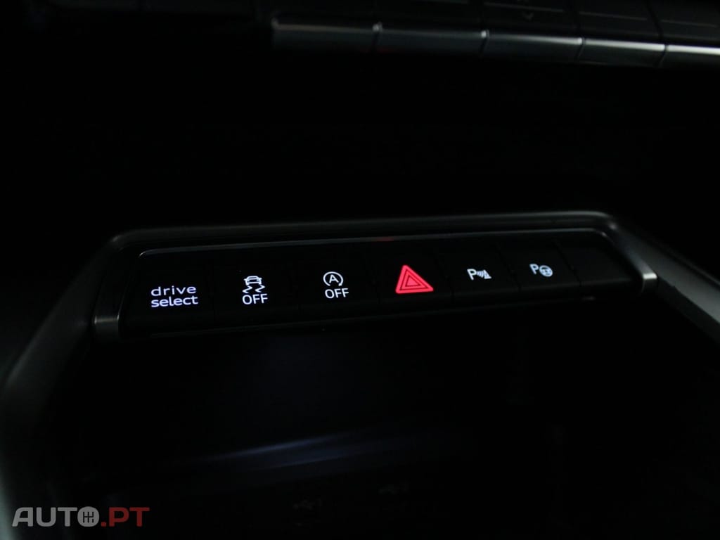 Audi A3 Sportback 2.0 TDI S-LINE