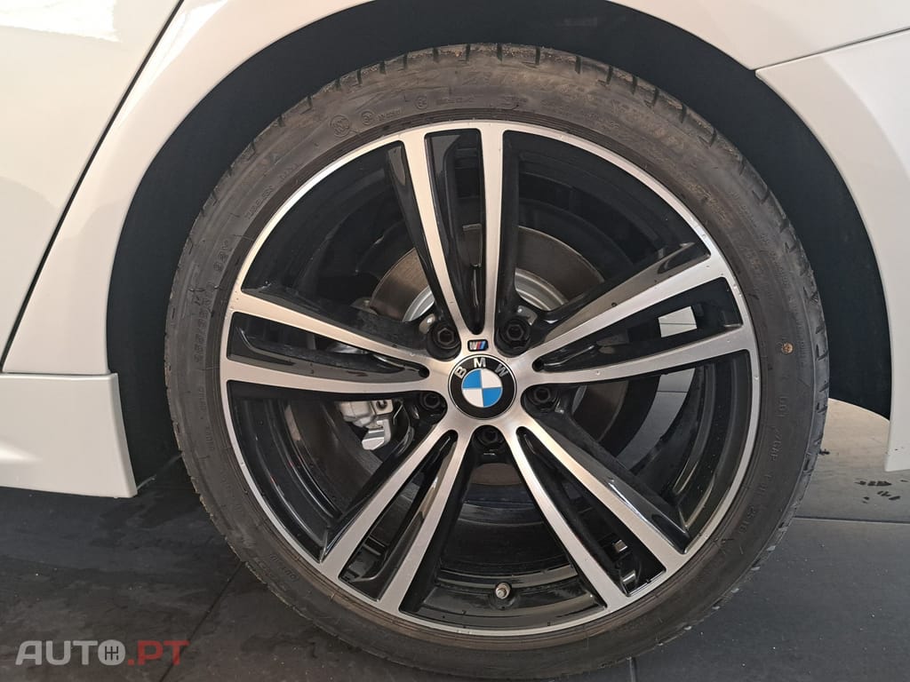 BMW 420 i Pack M Auto