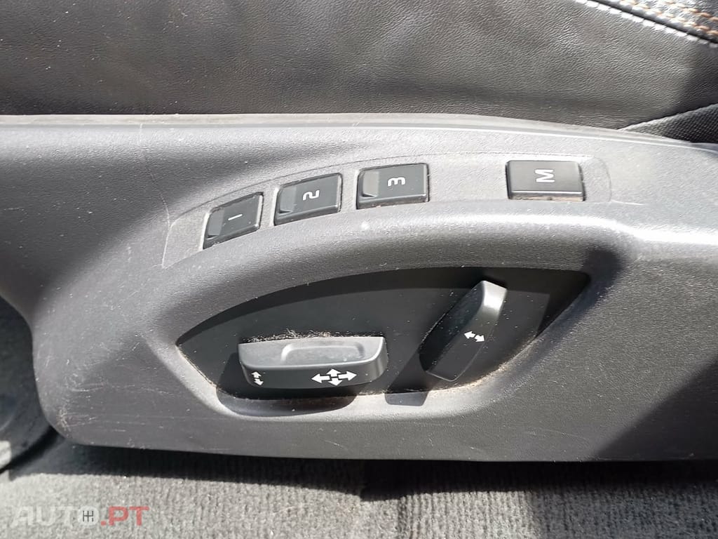 Volvo XC60 2.0 D3 Drive Summum 7 Lugares Nac