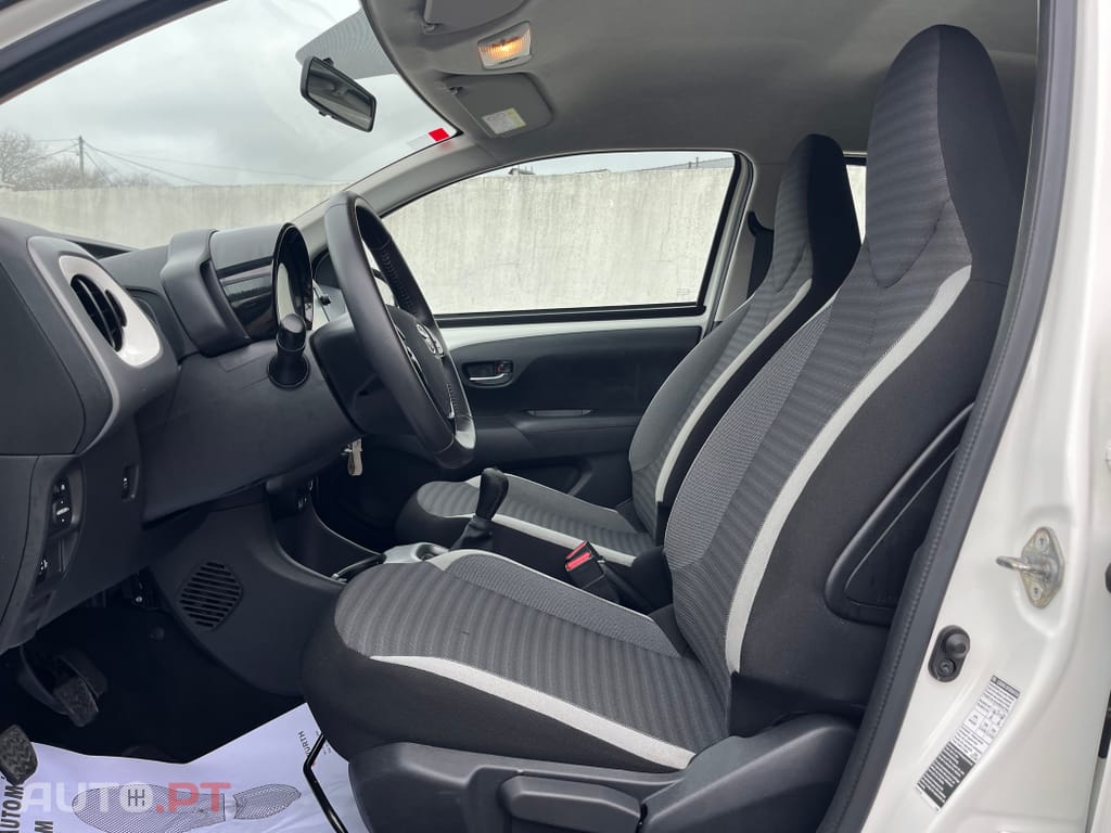 Toyota Aygo 1.0 X-Play+X-Touch