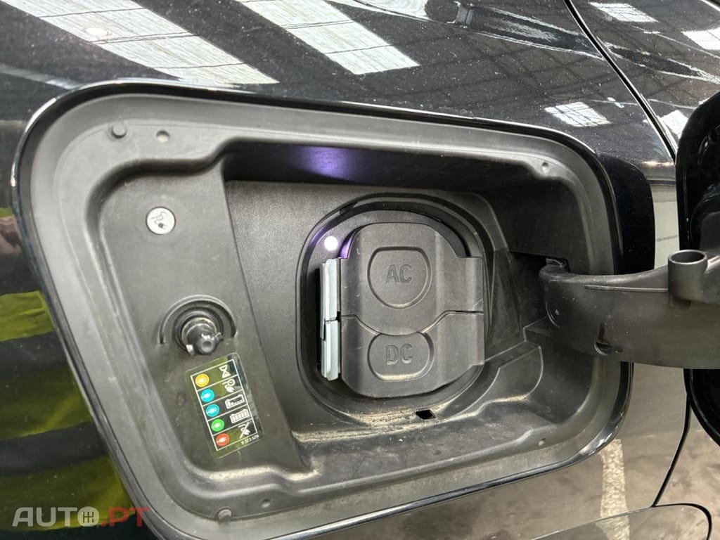 BMW iX2 eDrive20 Sport