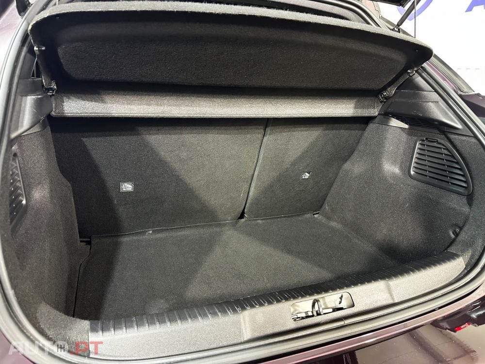 DS DS3 Crossback E-Tense Performance Line