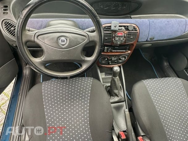 Lancia Y 1.2 16V LX