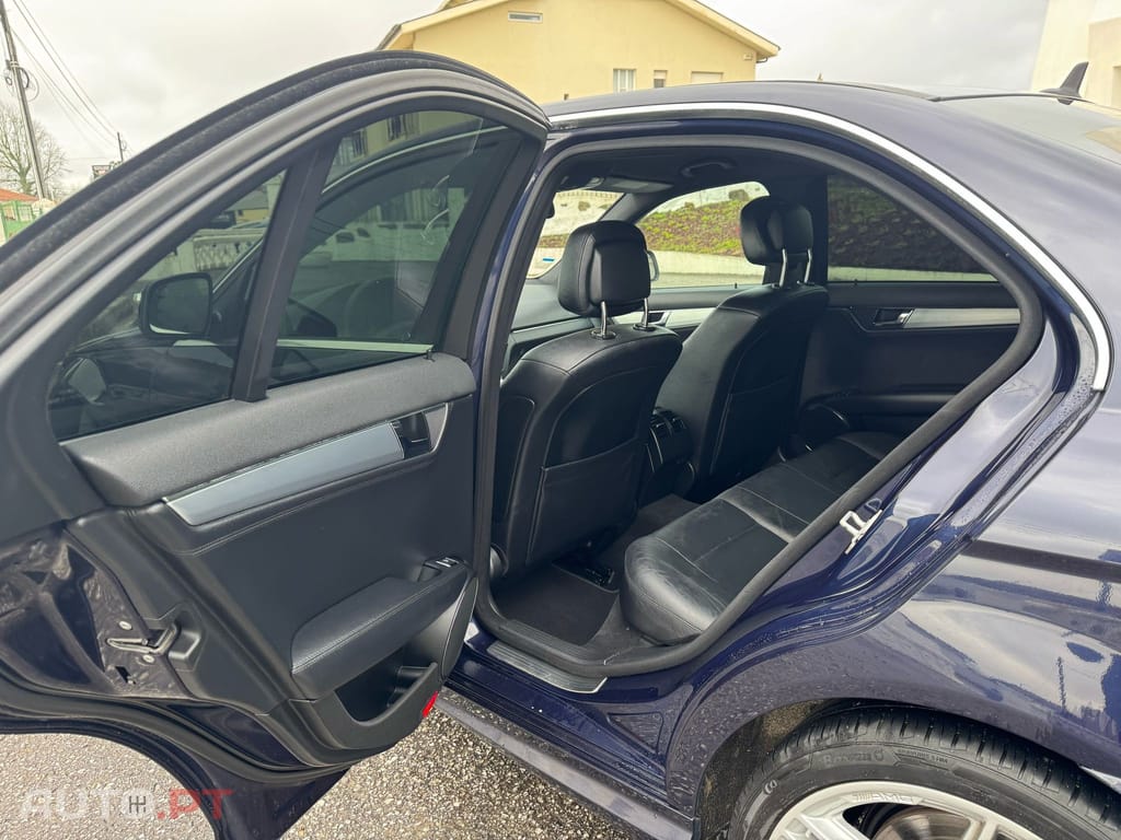 Mercedes-Benz C 320 AVANTGARDE