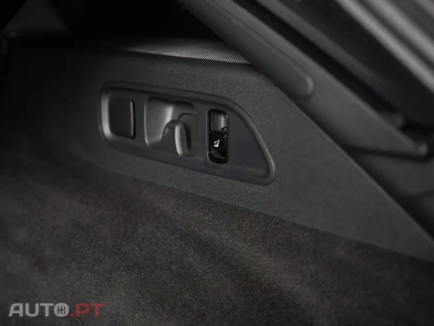 Mercedes-Benz E 300 e Station