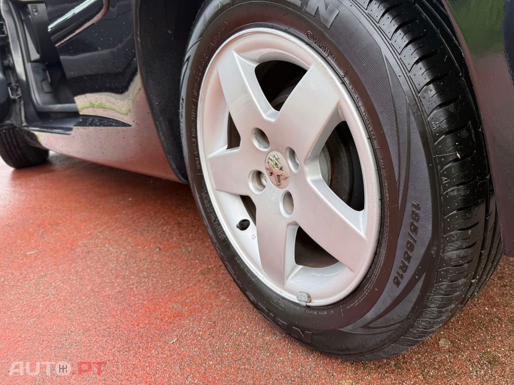 Peugeot 207 1.4 Sport