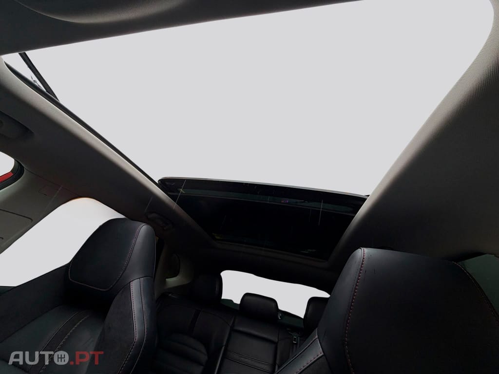 MG EHS PHEV Hybrid Luxury