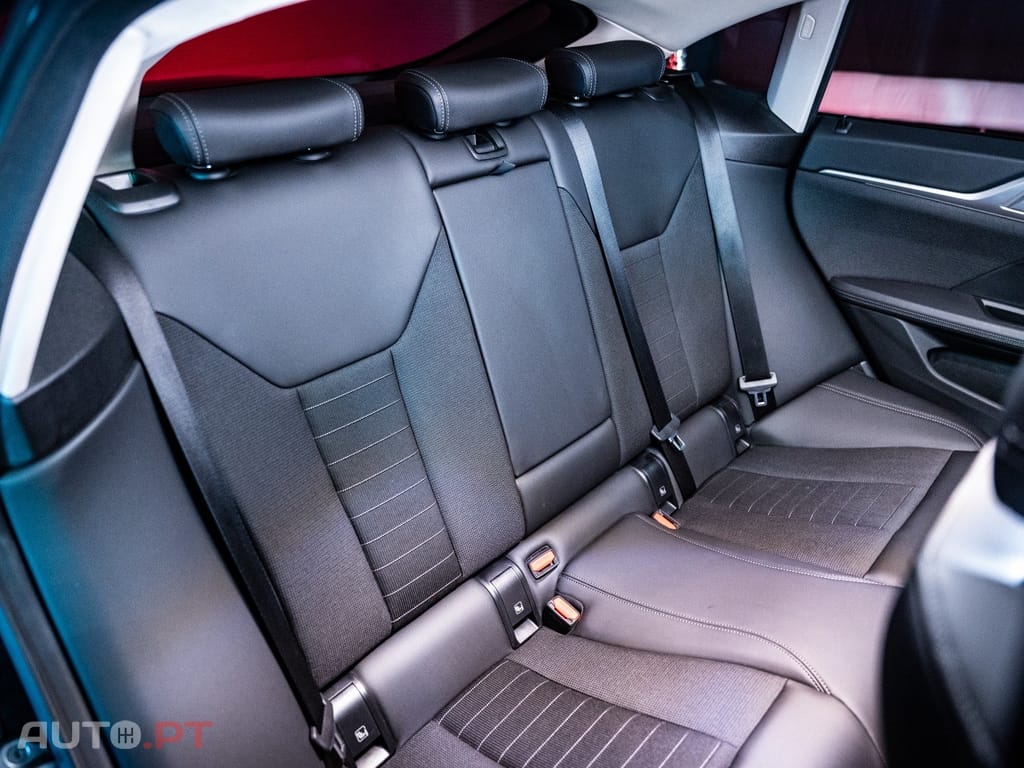BMW i4 eDrive40